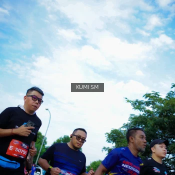 Runner Photo 3654919