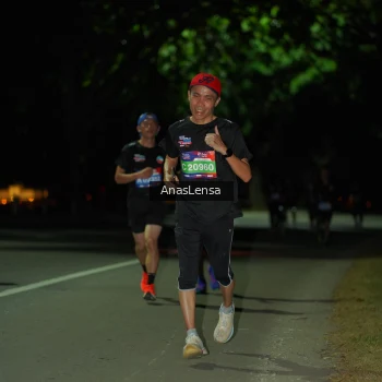 Runner Photo 3655614