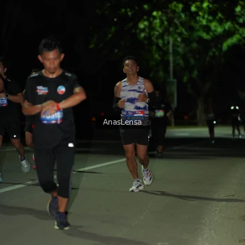 Runner Photo 3656101