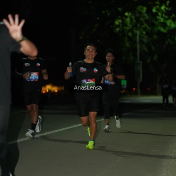 Runner Photo 3656592