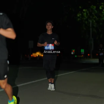 Runner Photo 3656623