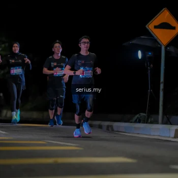 Runner Photo 3656816