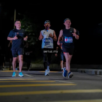 Runner Photo 3657005