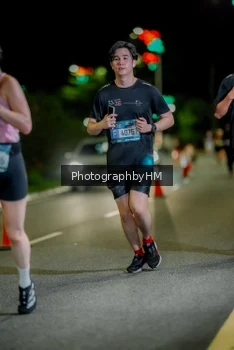 Runner Photo 3657039