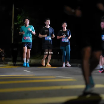 Runner Photo 3657070
