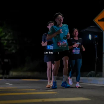 Runner Photo 3657117