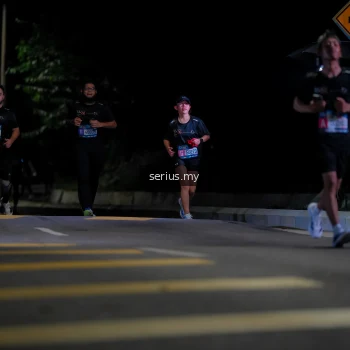 Runner Photo 3657240