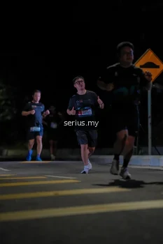 Runner Photo 3657381