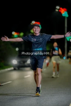Runner Photo 3657542