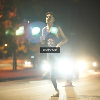 Runner Photo 3658198