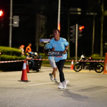 Runner Photo 3658210