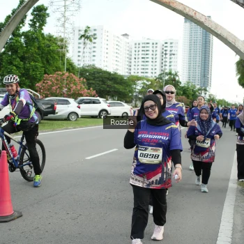 Runner Photo 3658343