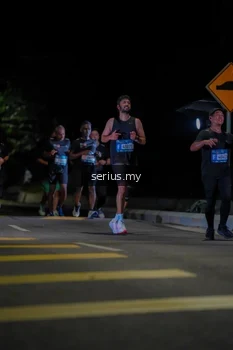Runner Photo 3658656