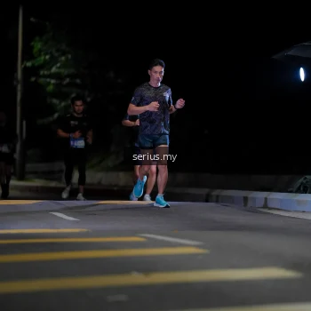 Runner Photo 3658765