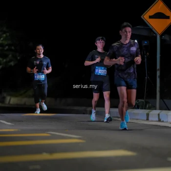 Runner Photo 3658773