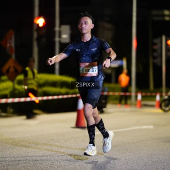 Runner Photo 3658774