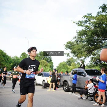 Runner Photo 3659213