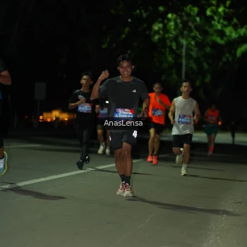Runner Photo 3659373