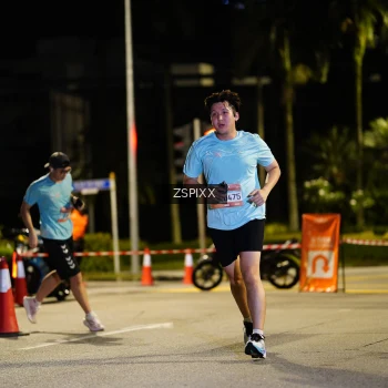 Runner Photo 3659540