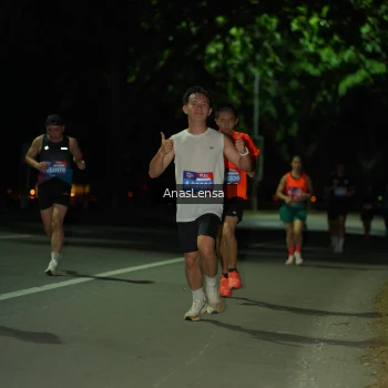 Runner Photo 3659546