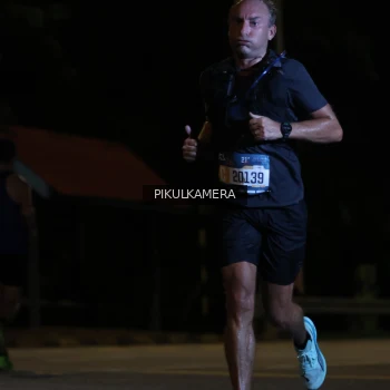 Runner Photo 3659624