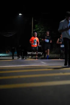 Runner Photo 3659753