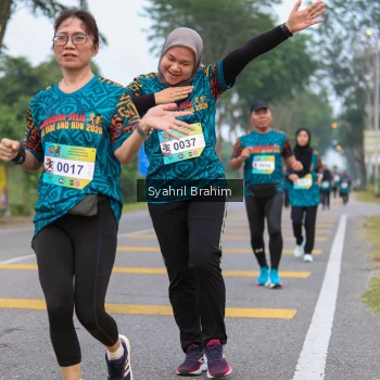Runner Photo 3660001