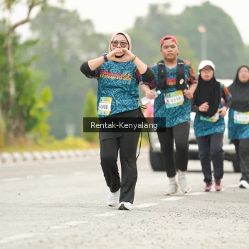 Runner Photo 3660010