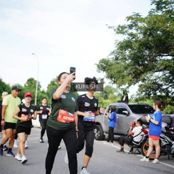 Runner Photo 3660021