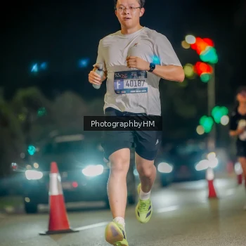 Runner Photo 3660024