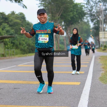 Runner Photo 3660037