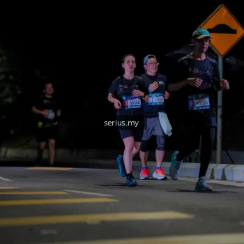 Runner Photo 3660181