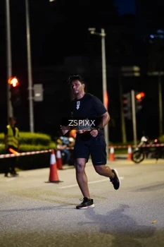 Runner Photo 3660183