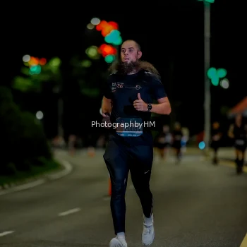 Runner Photo 3660223