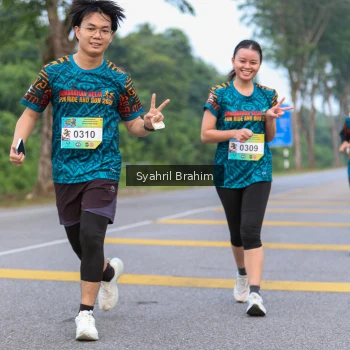 Runner Photo 3660295