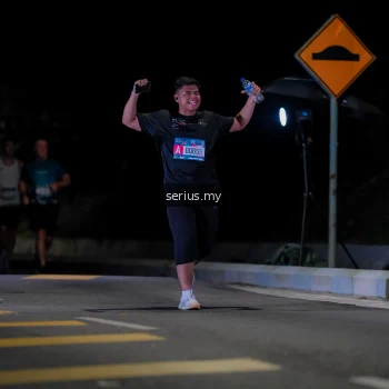 Runner Photo 3660331