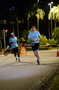 Runner Photo 3660502