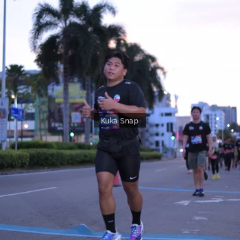 Runner Photo 3660570