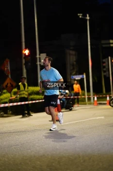 Runner Photo 3660610