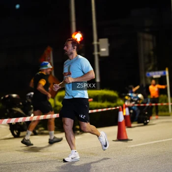 Runner Photo 3660654