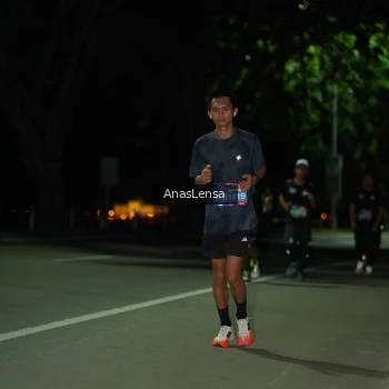 Runner Photo 3660676