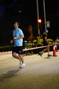 Runner Photo 3660686