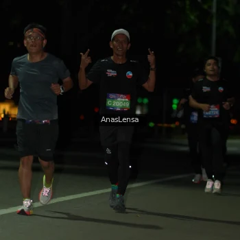 Runner Photo 3660692