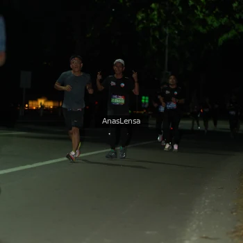 Runner Photo 3660702