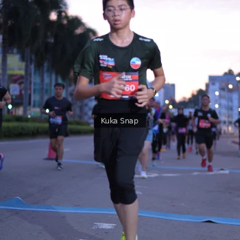 Runner Photo 3660896