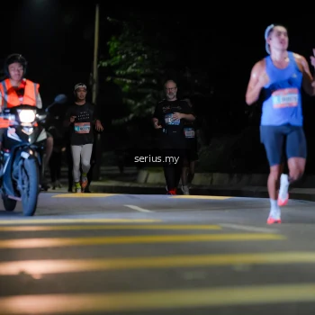 Runner Photo 3660946