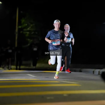Runner Photo 3660975