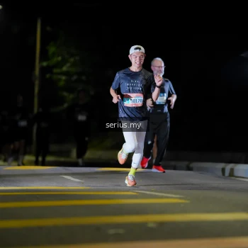 Runner Photo 3660983