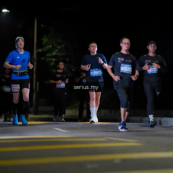 Runner Photo 3661055