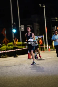 Runner Photo 3661057